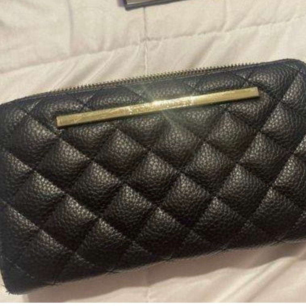 Black Steve Madden wallet